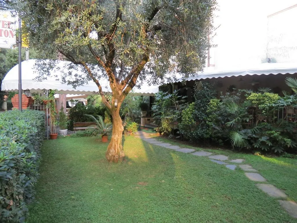 Hotel Kyrton Forte dei Marmi 3*,
