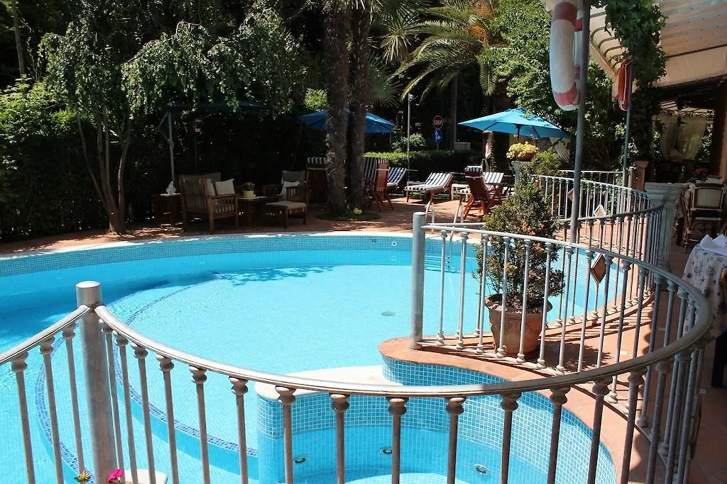 Hotel Kyrton Forte dei Marmi 3*,