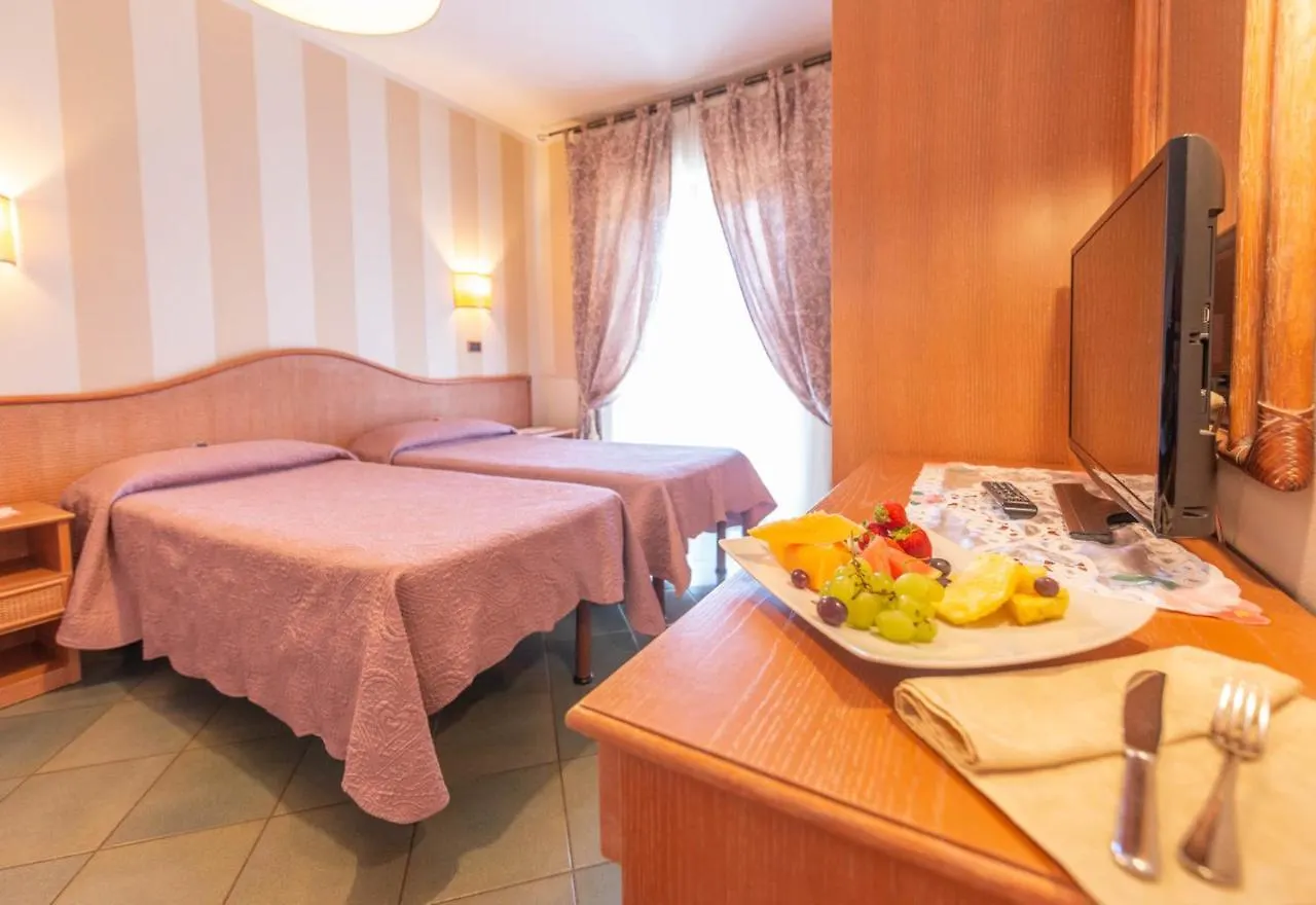Hotel Kyrton Forte dei Marmi 3*,