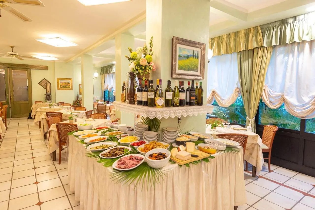 Hotel Kyrton Forte dei Marmi 3*,  İtalya